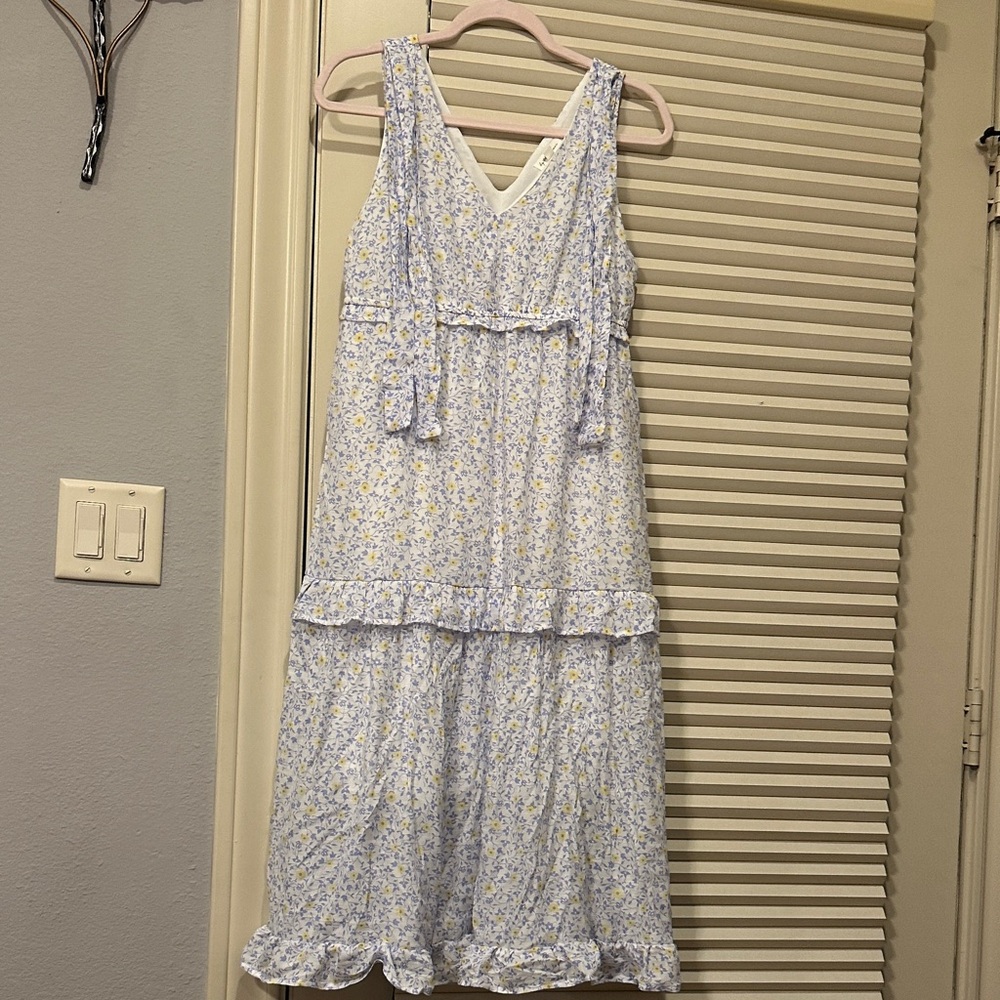 Elegant Floral Midi Dress - White and Yellow